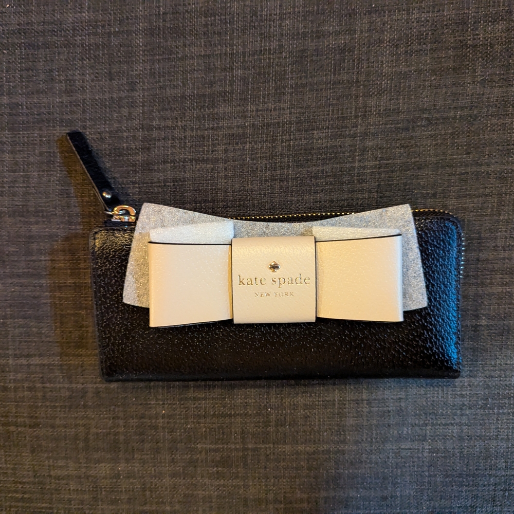 Matching Black and Cream Kate Spade Handbag/Crossbody Purse and Wallet Set - Picture 5 of 7